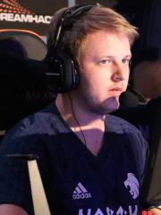 Philip "aizy" Aistrup Larsen