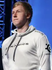 Fabian "GunGFuBanDa" Mayer